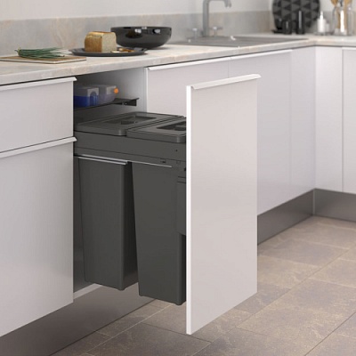  QUBIKA     450, H.569 (: 235),   